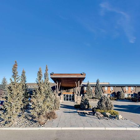 Heritage Inn Hotel & Convention Centre - High River Экстерьер фото