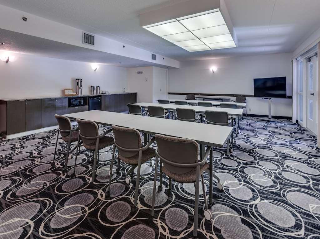 Heritage Inn Hotel & Convention Centre - High River Удобства фото